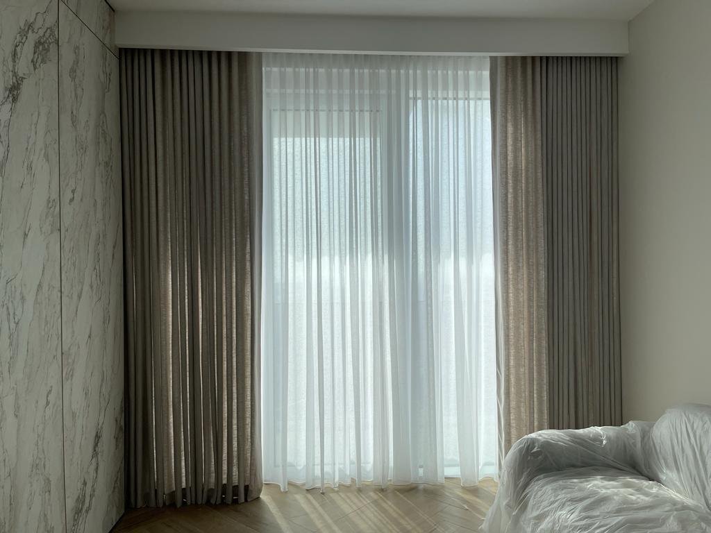 living room window curtains